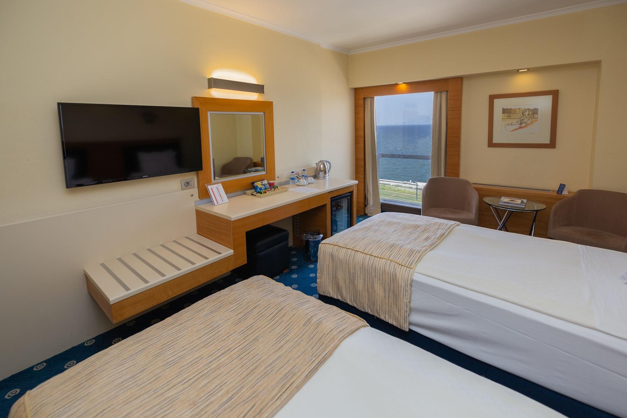 Best Western Plus Hotel Konak Izmir Bagian luar foto