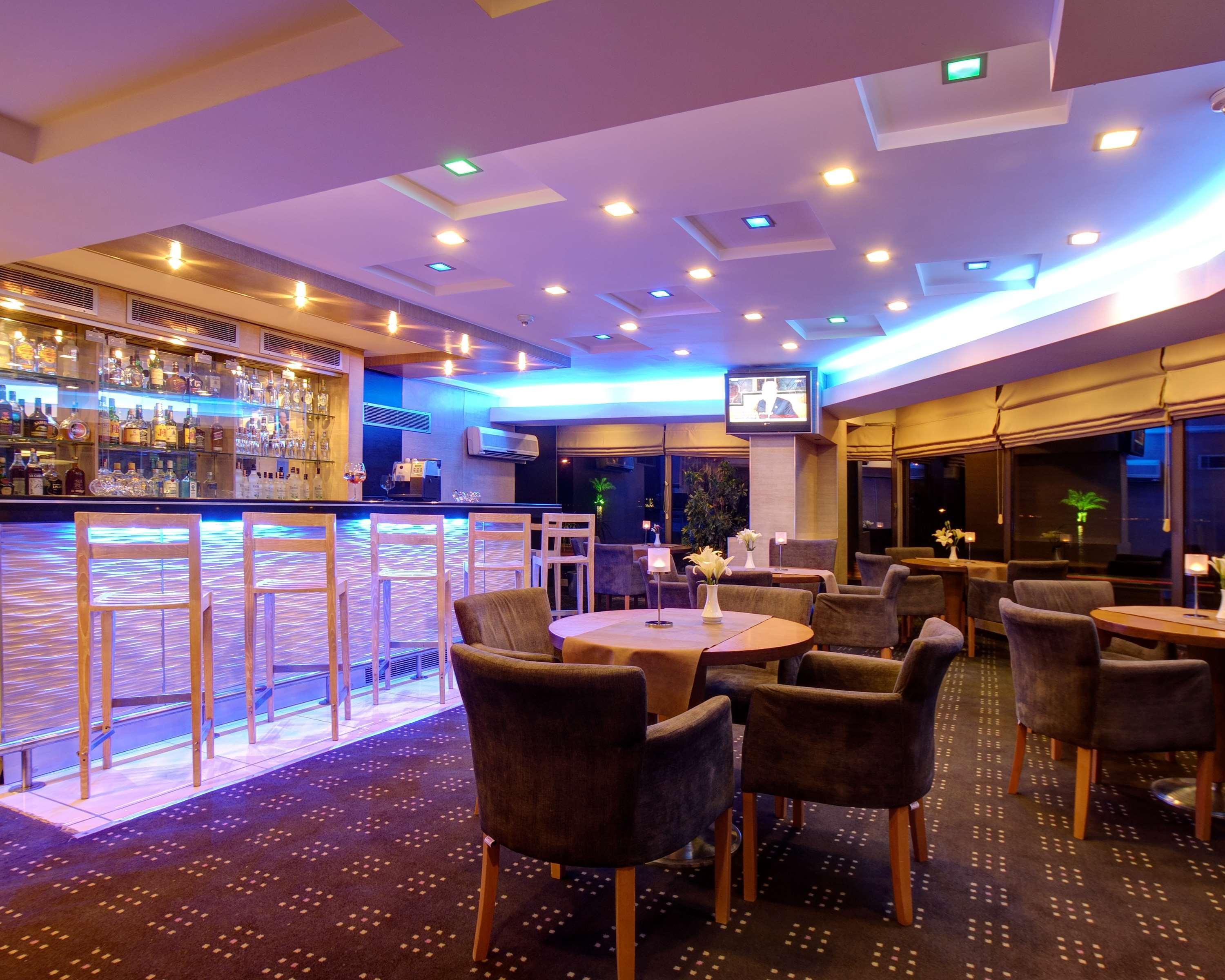 Best Western Plus Hotel Konak Izmir Bagian luar foto