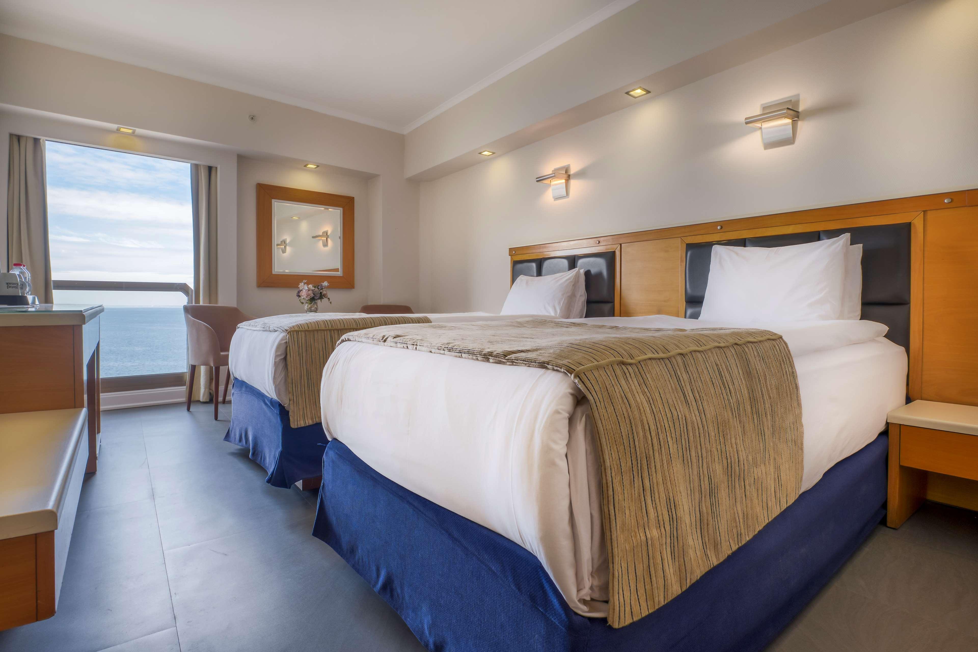 Best Western Plus Hotel Konak Izmir Bagian luar foto