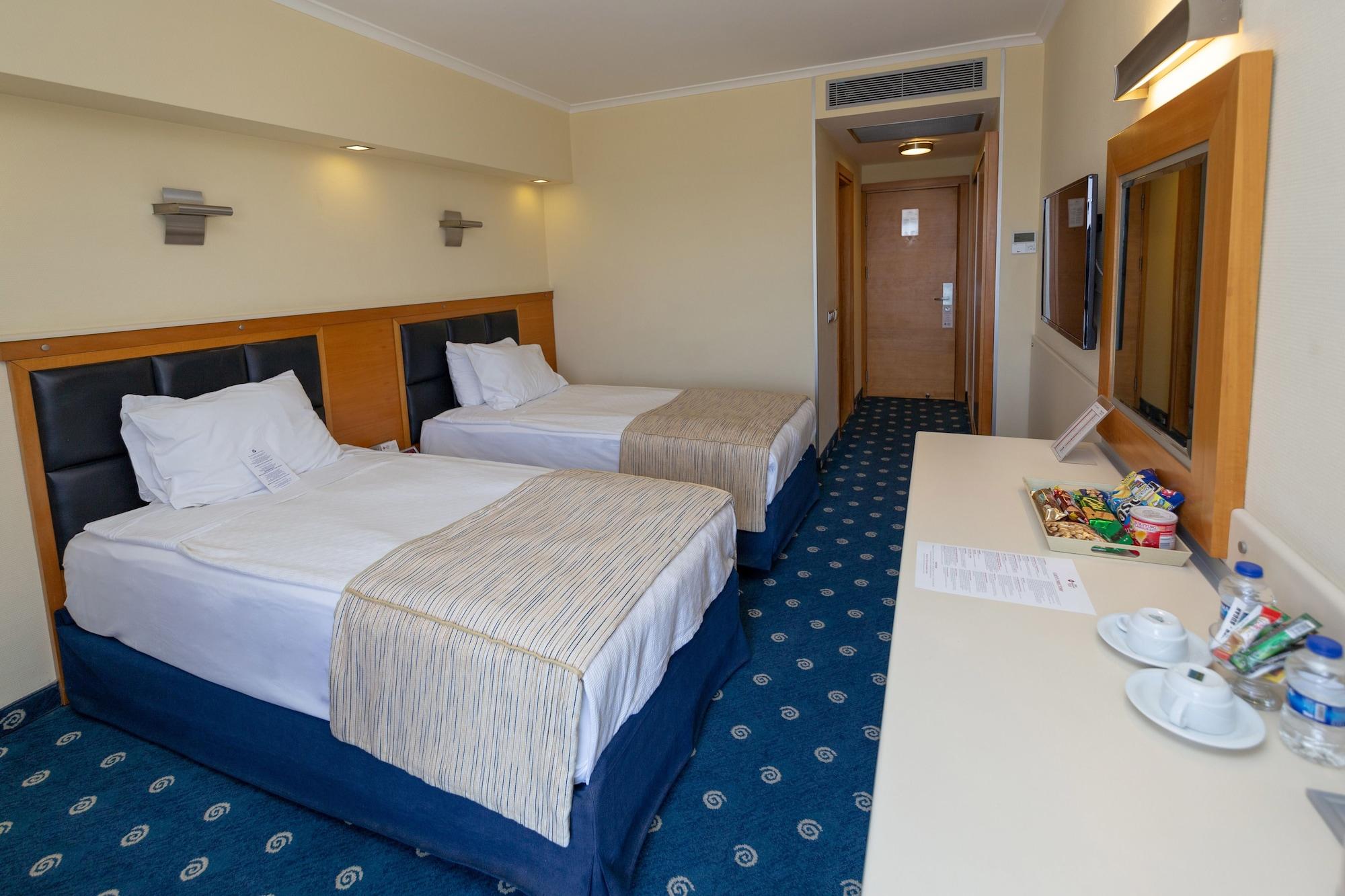 Best Western Plus Hotel Konak Izmir Bagian luar foto