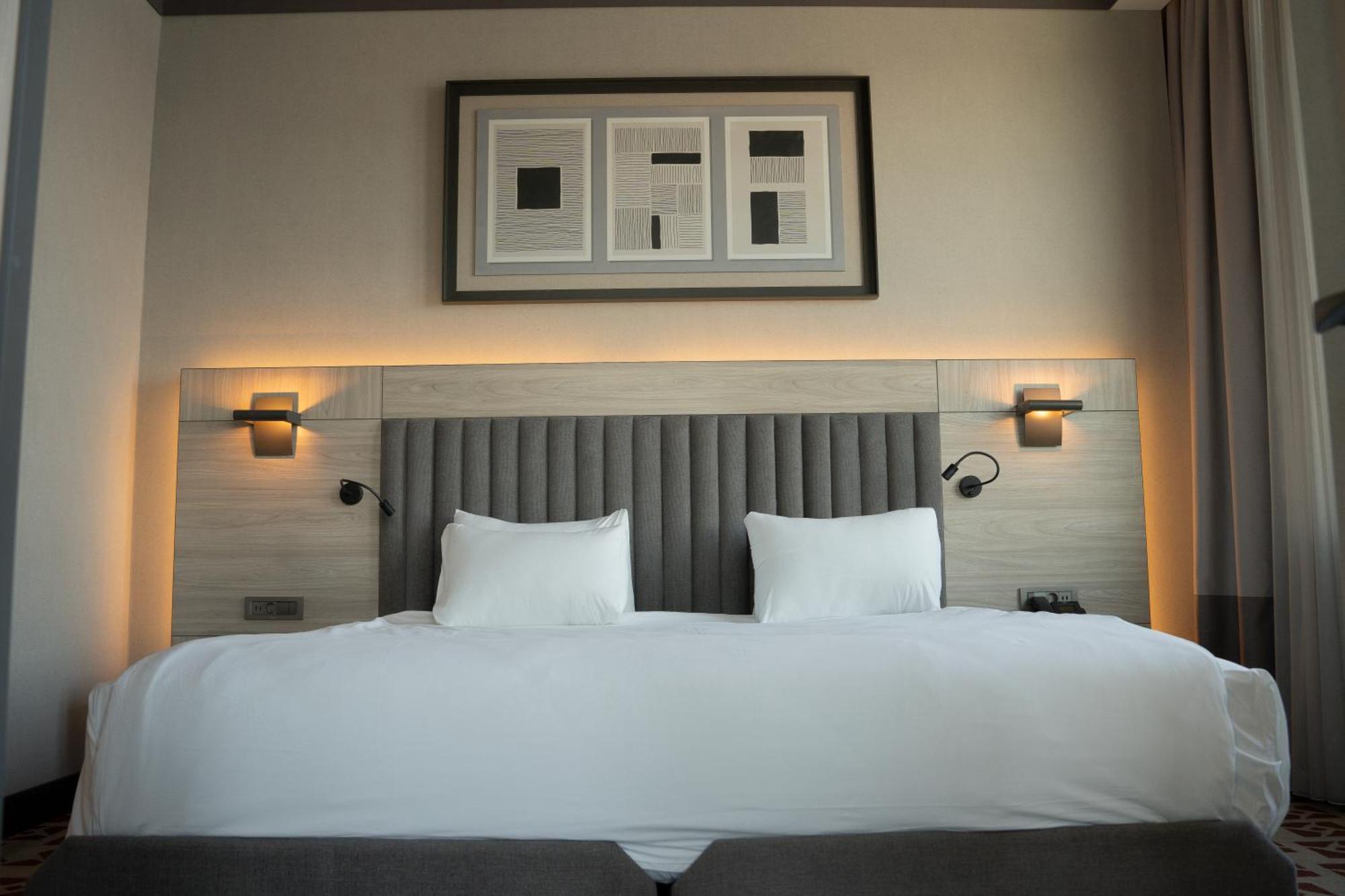 Best Western Plus Hotel Konak Izmir Bagian luar foto
